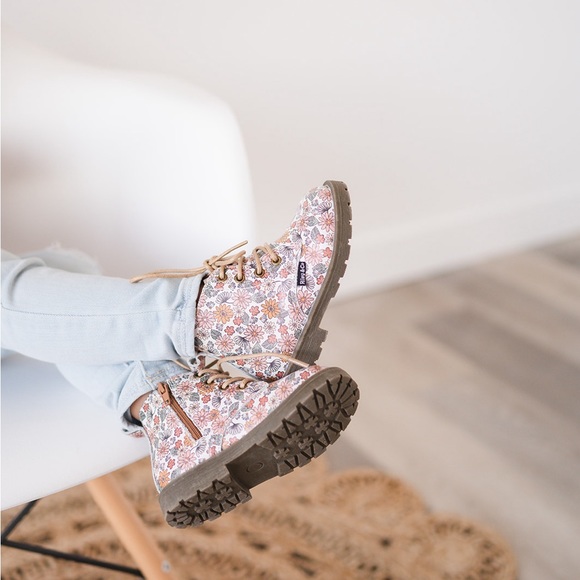 Combat Boots - Retro Boho Floral - Picture 12 of 15